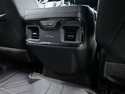 Used 2024 Chevrolet Silverado 1500 ZR2 w/ Technology Package image 38