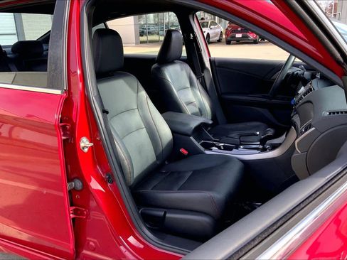 Used 2017 Honda Accord Sport Special Edition image 8