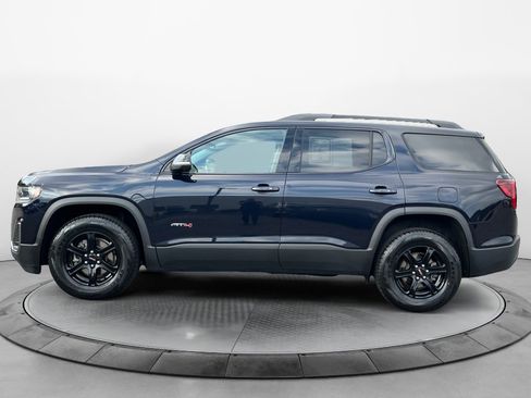 Used 2022 GMC Acadia AT4 w/ Technology Package AWD/4WD image 4