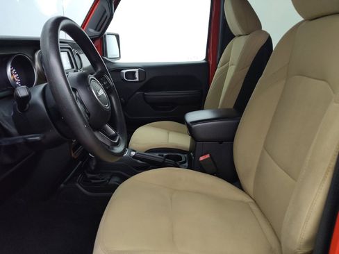 Used 2018 Jeep Wrangler Unlimited Sport AWD/4WD image 17