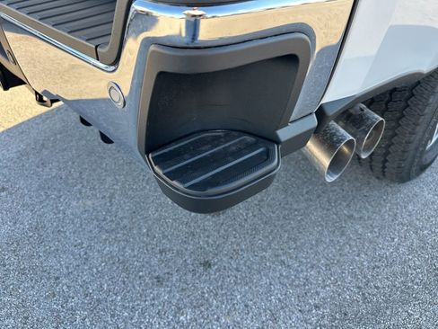 New 2026 Ford F350 Lariat w/ FX4 Off-Road Package image 42