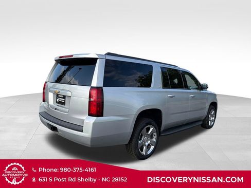 Used 2017 Chevrolet Suburban LT AWD/4WD image 6