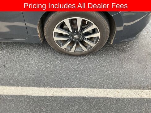 Used 2018 Nissan Altima 2.5 SL FWD image 2