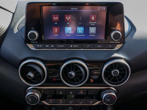 Used 2025 Nissan Sentra S image 28