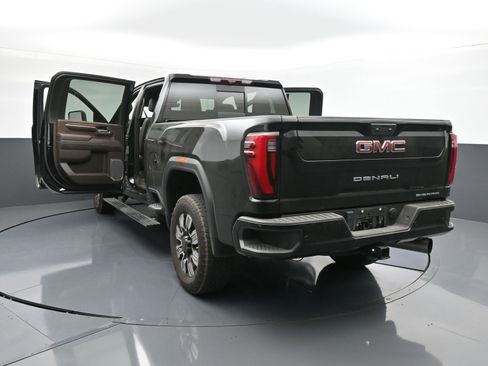 Used 2024 GMC Sierra 2500 Denali w/ Denali Reserve Package image 41