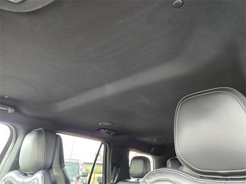 Used 2019 Lincoln Navigator Select w/ Technology Package image 12