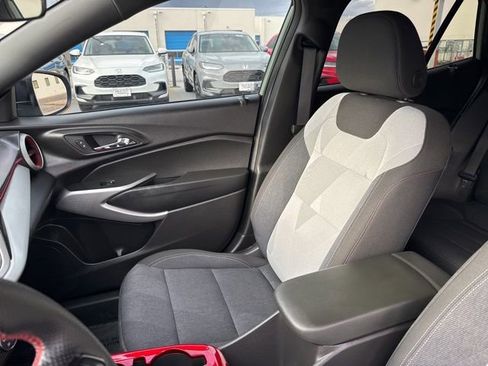 Used 2024 Chevrolet Trax RS w/ Driver Confidence Package FWD image 12