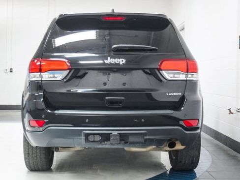 Used 2022 Jeep Grand Cherokee Laredo E w/ Security & Convenience Group RWD image 25