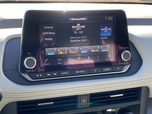 Used 2024 Nissan Rogue SV image 26