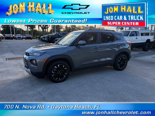 Used 2021 Chevrolet TrailBlazer LT w/ Convenience Package FWD image 2