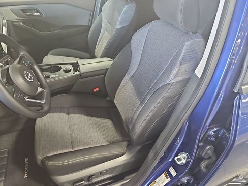 Certified 2023 Nissan Rogue SV AWD/4WD image 14