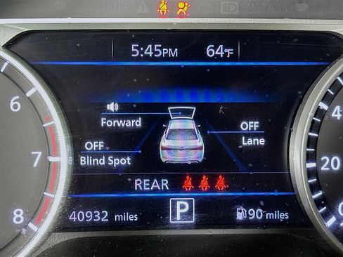 Used 2024 Nissan Sentra SV FWD image 18
