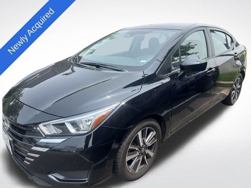 Used 2023 Nissan Versa SV FWD image 1