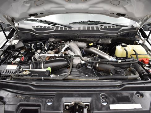 Used 2021 Ford F250 Lariat image 7