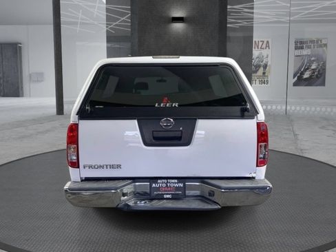 Used 2012 Nissan Frontier S RWD image 5