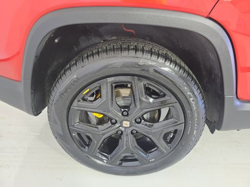 Used 2023 Rivian R1T Adventure image 12