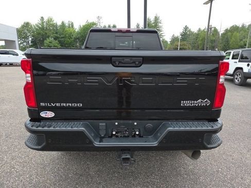 Used 2021 Chevrolet Silverado 2500 High Country w/ Z71 Off-Road Package AWD/4WD image 6