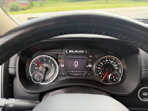 Used 2022 RAM 2500 Laramie AWD/4WD image 17