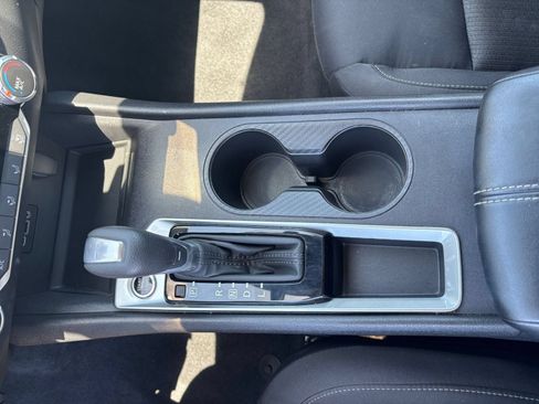 Used 2025 Nissan Altima 2.5 SV FWD image 41