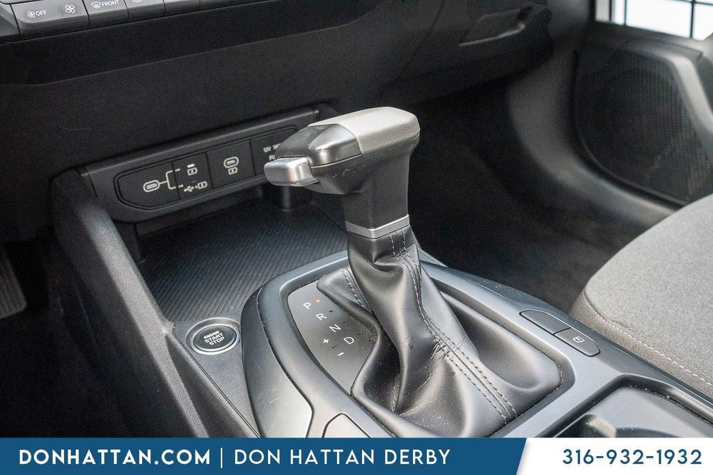 Used 2025 Kia K4 FWD image 12
