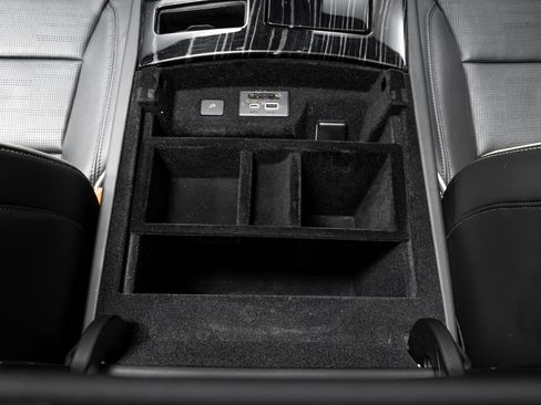Used 2022 Cadillac Escalade Sport w/ Touring Package AWD/4WD image 28