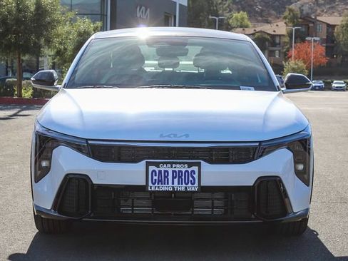 New 2025 Kia K4 GT-Line image 3