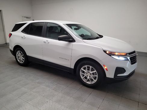 Used 2022 Chevrolet Equinox LS FWD image 11