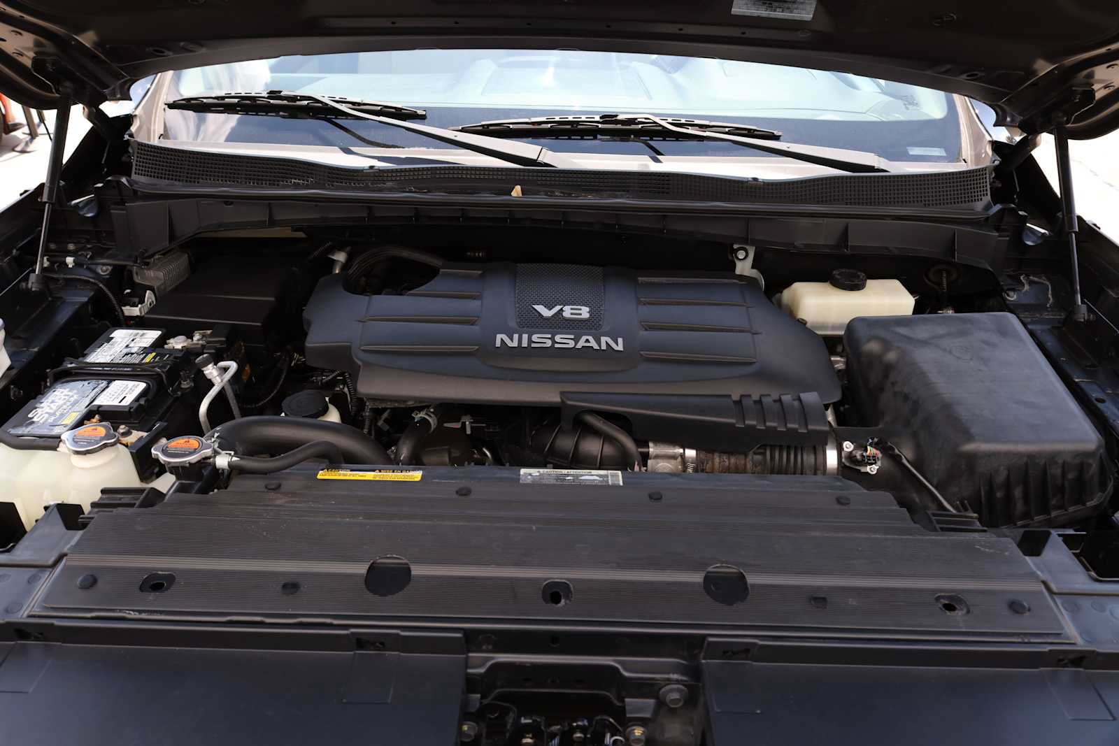 Used 2017 Nissan Titan SV RWD image 55