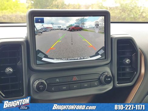 Certified 2024 Ford Bronco Sport Outer Banks w/ Tech Package AWD/4WD image 25