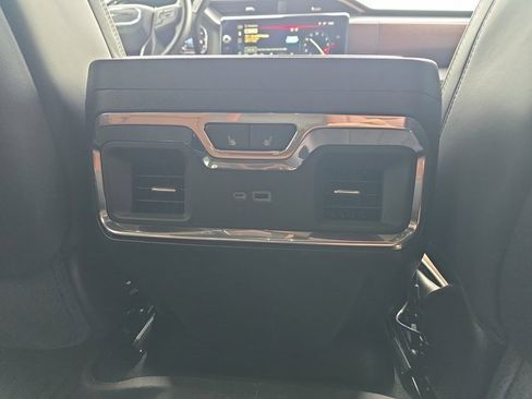 Used 2024 GMC Sierra 2500 Denali Ultimate image 25