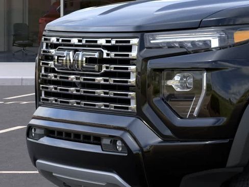 New 2026 GMC Canyon Denali w/ LPO, Denali Black Edition AWD/4WD image 13