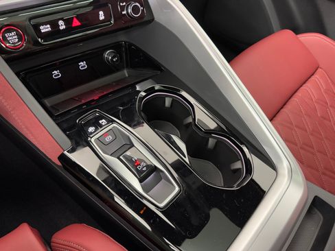 New 2025 Audi SQ5 Premium Plus image 21