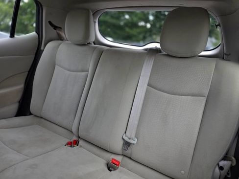 Used 2011 Nissan Leaf w/ Protection Pkg FWD image 7