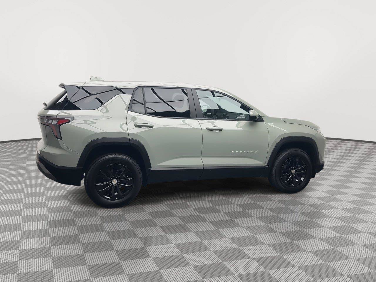 Certified 2026 Chevrolet Equinox LT AWD/4WD image 38