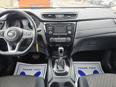 Used 2017 Nissan Rogue S FWD image 15