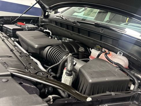 New 2026 Chevrolet Suburban Premier image 5