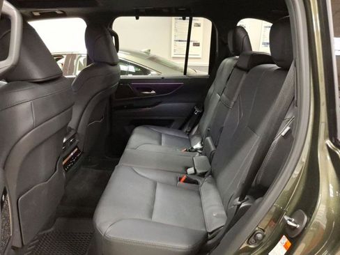 Used 2025 Lexus LX 700h Overtrail image 9
