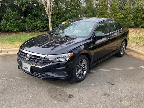 Used 2019 Volkswagen Jetta R-Line image 3