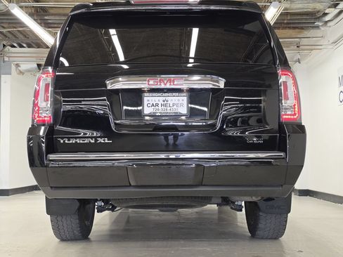 Used 2016 GMC Yukon XL Denali w/ Open Road Package AWD/4WD image 10
