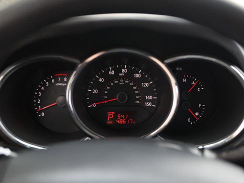 Used 2011 Kia Sorento 2WD image 28