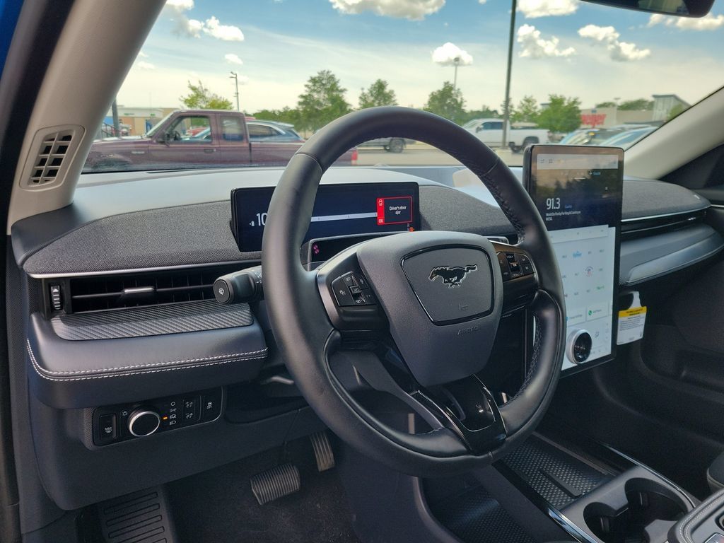 Used 2025 Ford Mustang Mach-E Premium RWD image 18