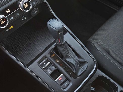 Used 2024 Honda CR-V LX image 19