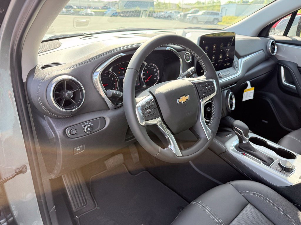 New 2026 Chevrolet Blazer LT w/ Sound & Technology Package AWD/4WD image 25