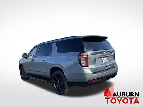 Used 2023 Chevrolet Suburban Z71 w/ Luxury Package AWD/4WD image 5