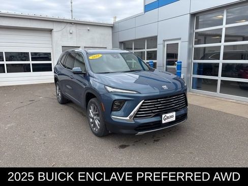 Used 2025 Buick Enclave Preferred image 2