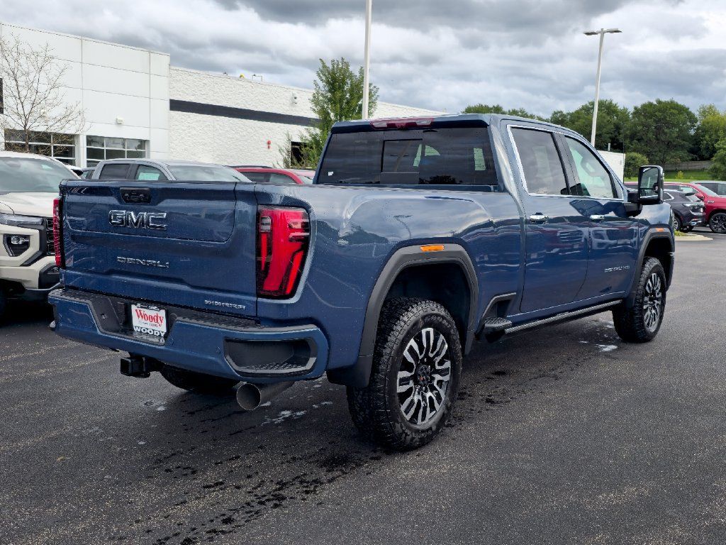 New 2026 GMC Sierra 2500 Denali Ultimate AWD/4WD image 8