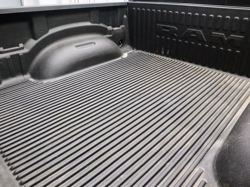 Used 2022 RAM 1500 Big Horn AWD/4WD image 16