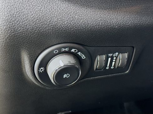 Used 2024 Jeep Compass Limited AWD/4WD image 12