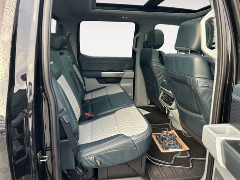 Used 2023 Ford F350 Limited image 11