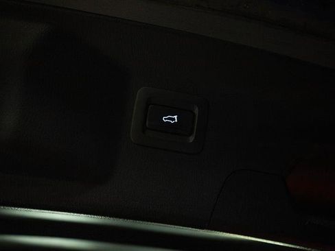 Used 2023 MAZDA CX-9 Grand Touring image 8